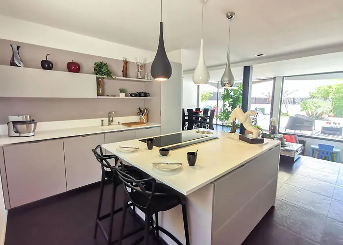 Villa Les Oliviers By Interhome Niza